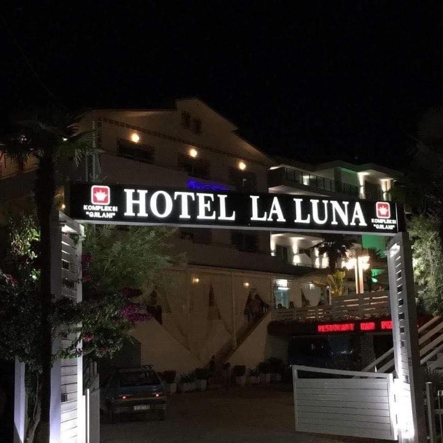 La Luna Hotel Ксамил Екстериор снимка