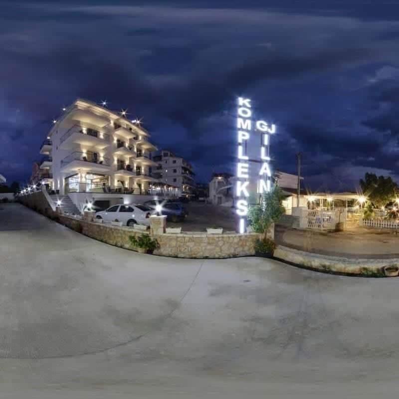 La Luna Hotel Ксамил Екстериор снимка