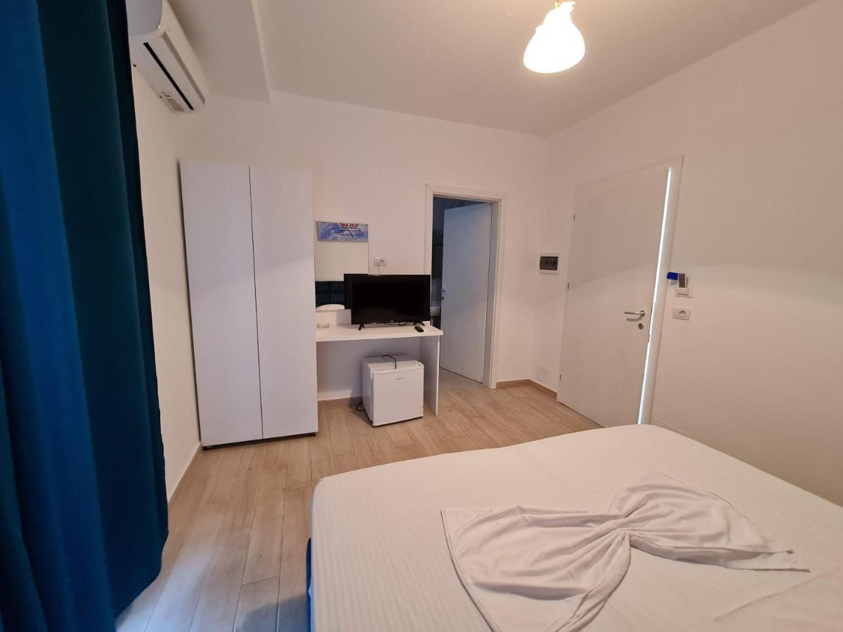 La Luna Hotel Ксамил Екстериор снимка